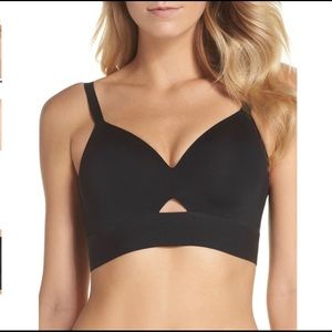 Spanx Workout To Wave Mesh Panel Sports Bra Medium black. EUC